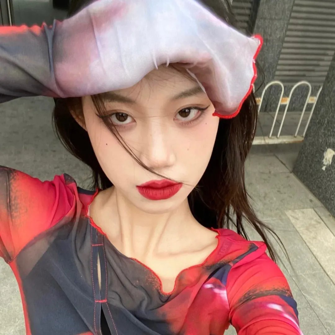 霹雳修女 海报